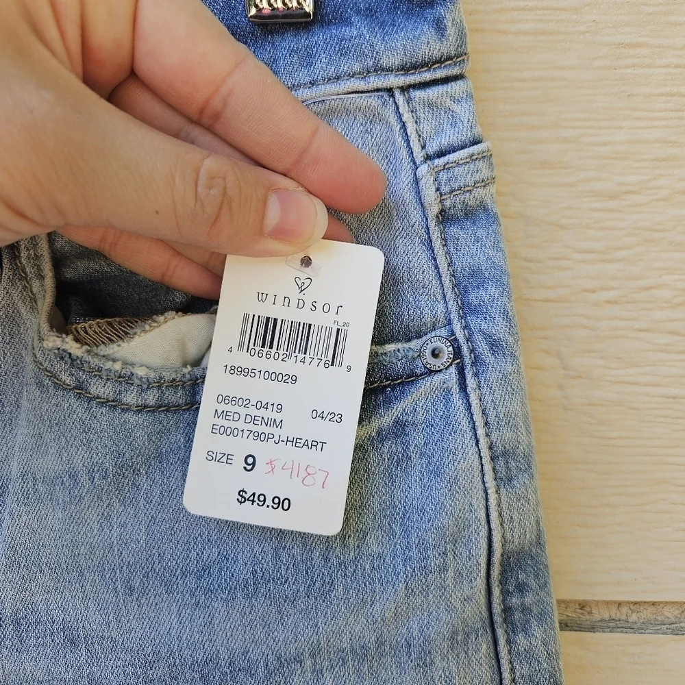 NWT Eunina light wash Codi Super High Rise Dad Jean size 9/29 - Picture 4 of 9